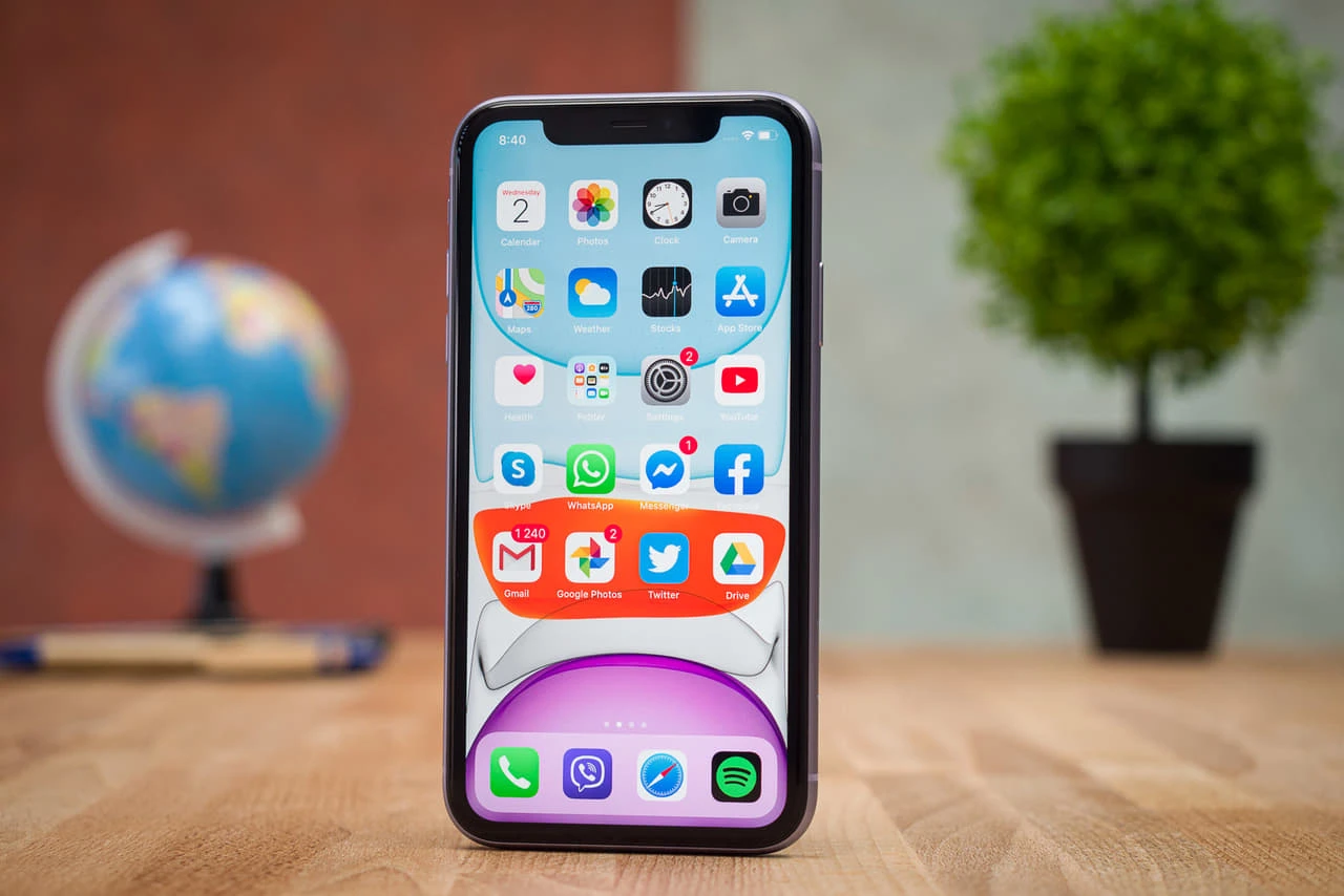 iPhone 11 128Gb cũ đẹp 99% - Không zin tặng máy