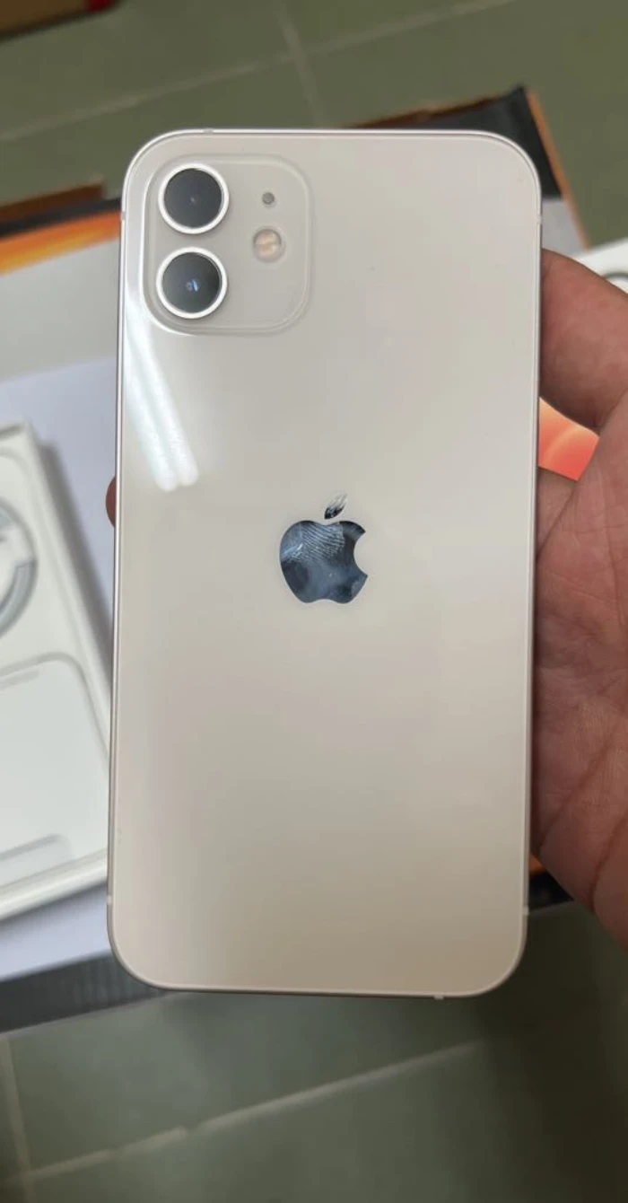 iPhone 11, iPhone 12 CŨ giá cực tốt chỉ từ 8.3 triệu, sắm ngay!!! - Thegioididong.com